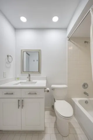 2nd Bathroom