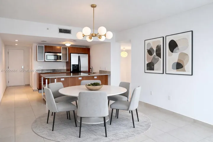 VIRTUAL STAGING