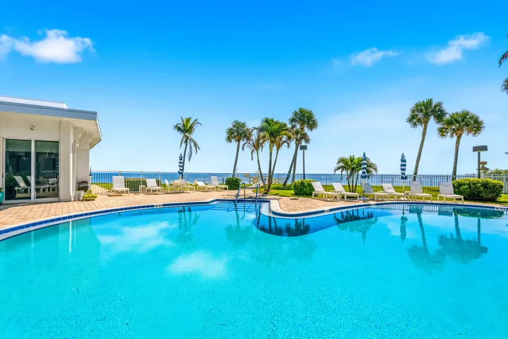 3554 Ocean Drive South - 702-457
