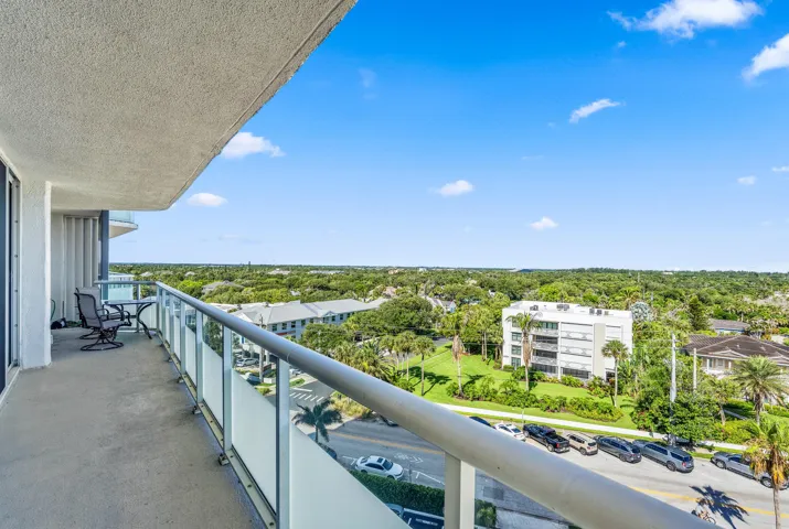 3554 Ocean Drive South - 702-406