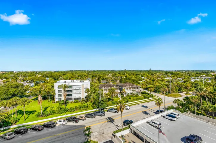3554 Ocean Drive South - 702-412