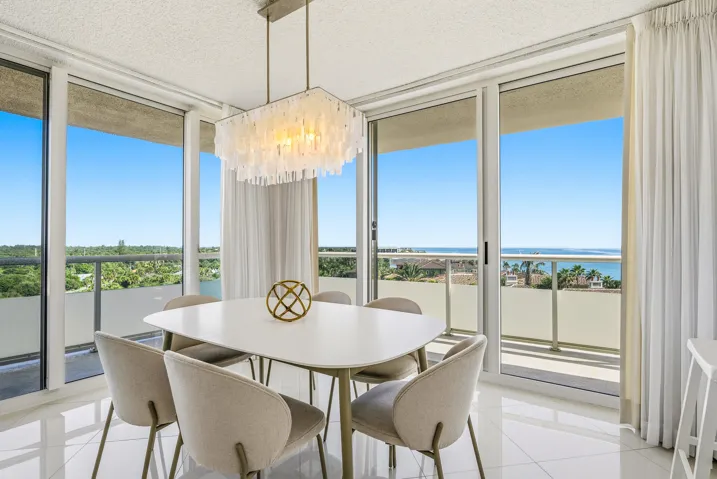 3554 Ocean Drive South - 702-331