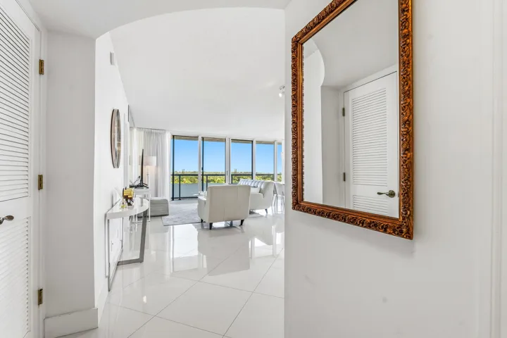 3554 Ocean Drive South - 702-251