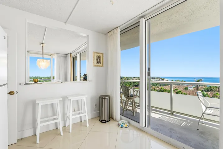 3554 Ocean Drive South - 702-401