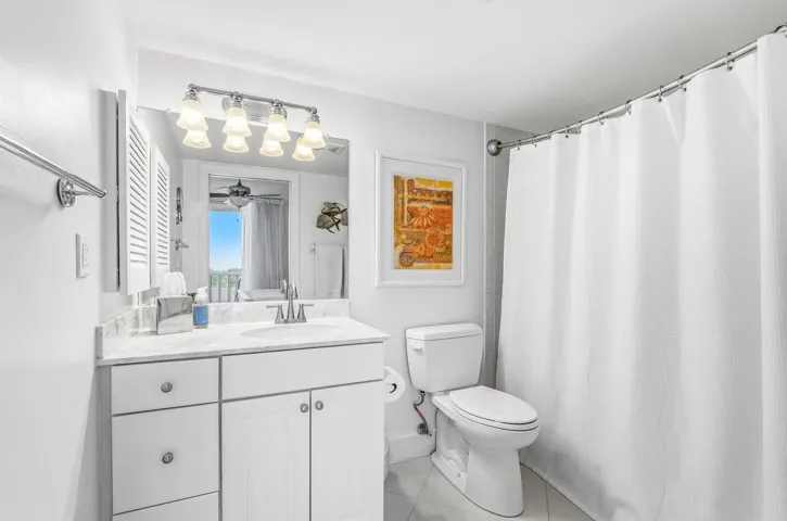 3554 Ocean Drive South - 702-221