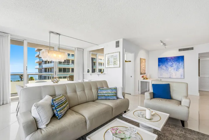3554 Ocean Drive South - 702-321