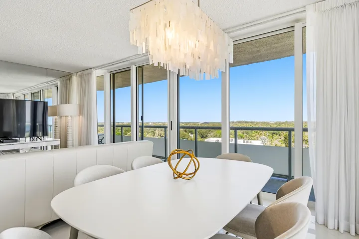 3554 Ocean Drive South - 702-336