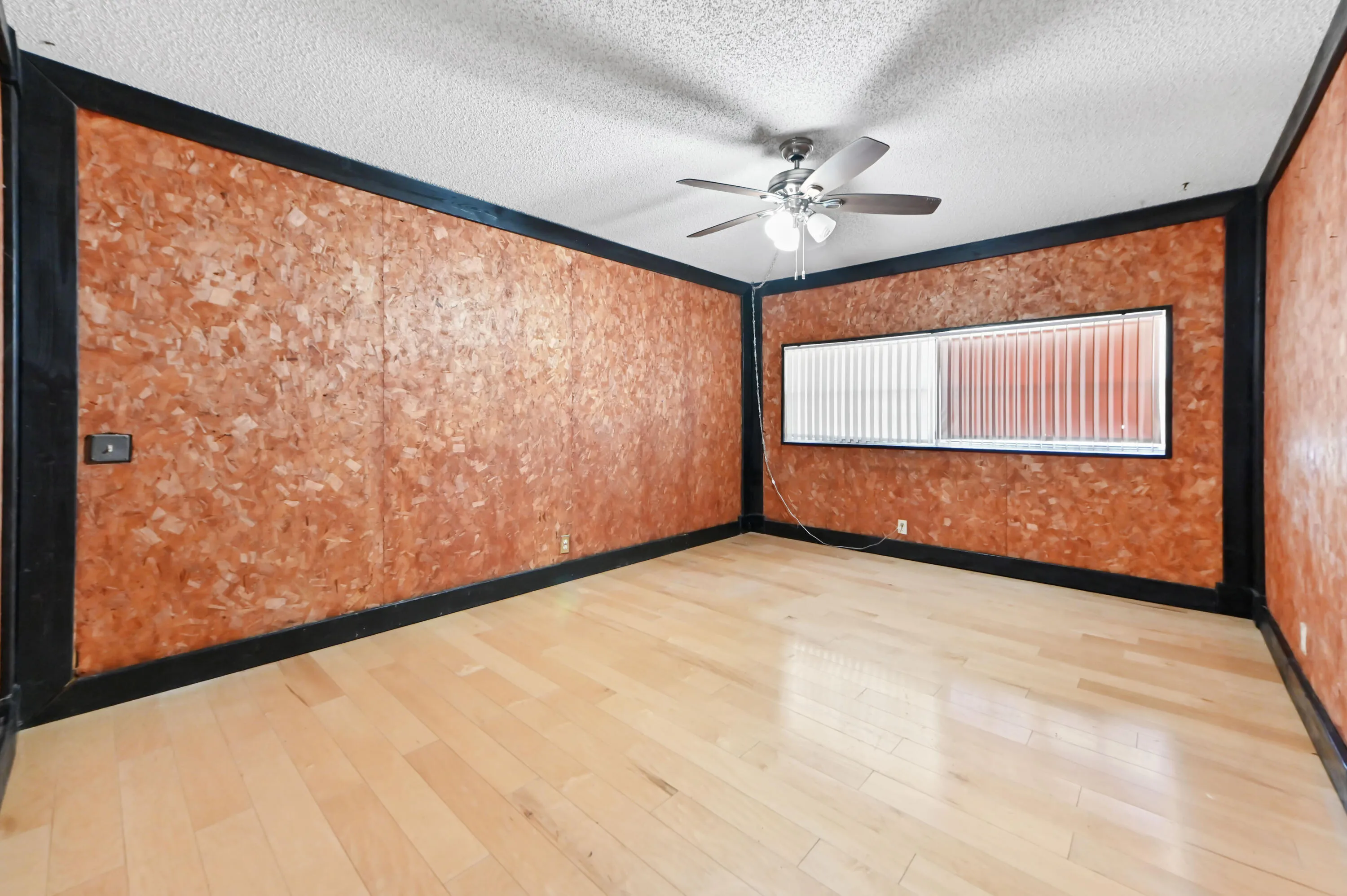 09 family room 01