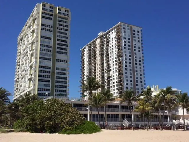 Pompano Beach Club Exterior