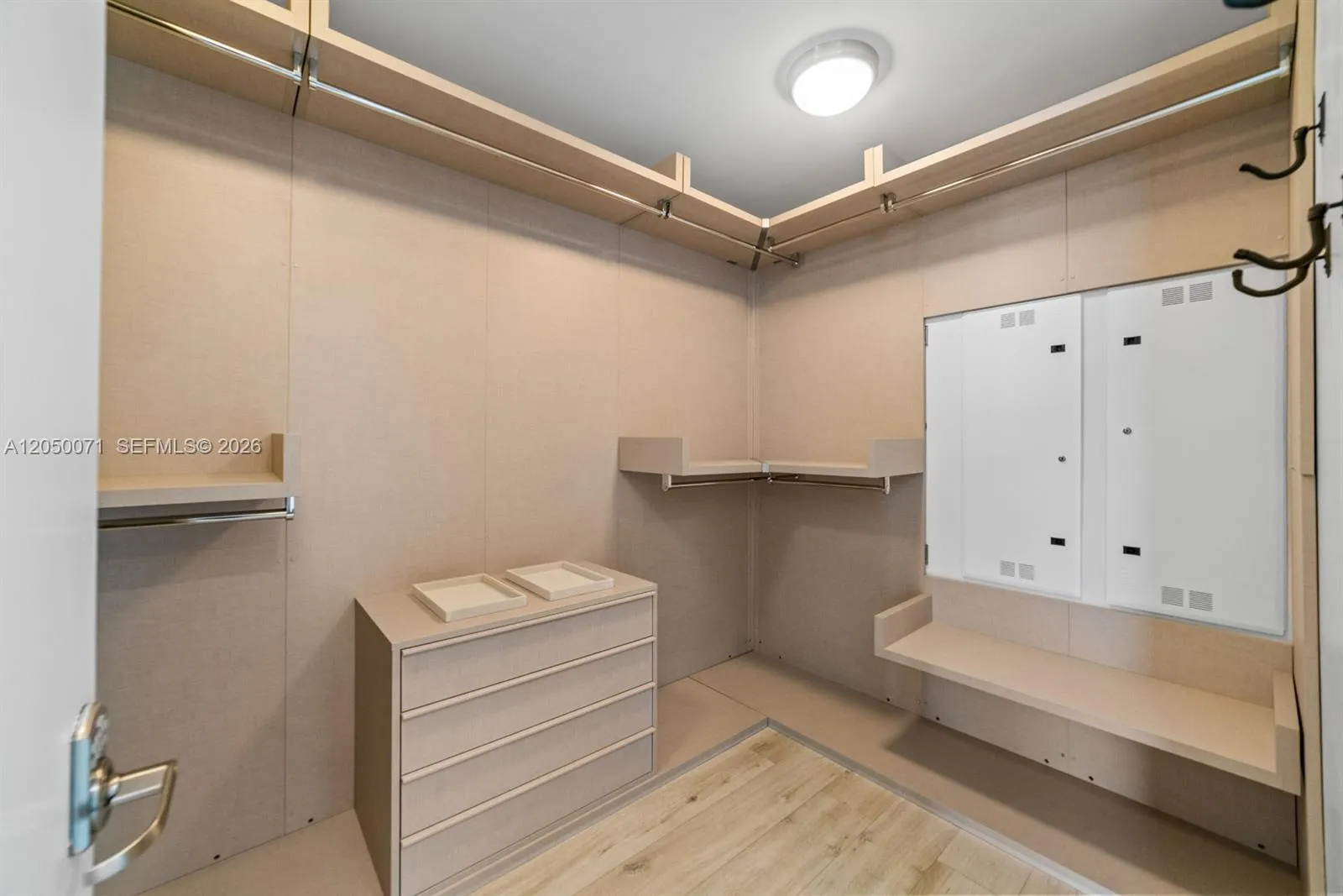 Property photo 44