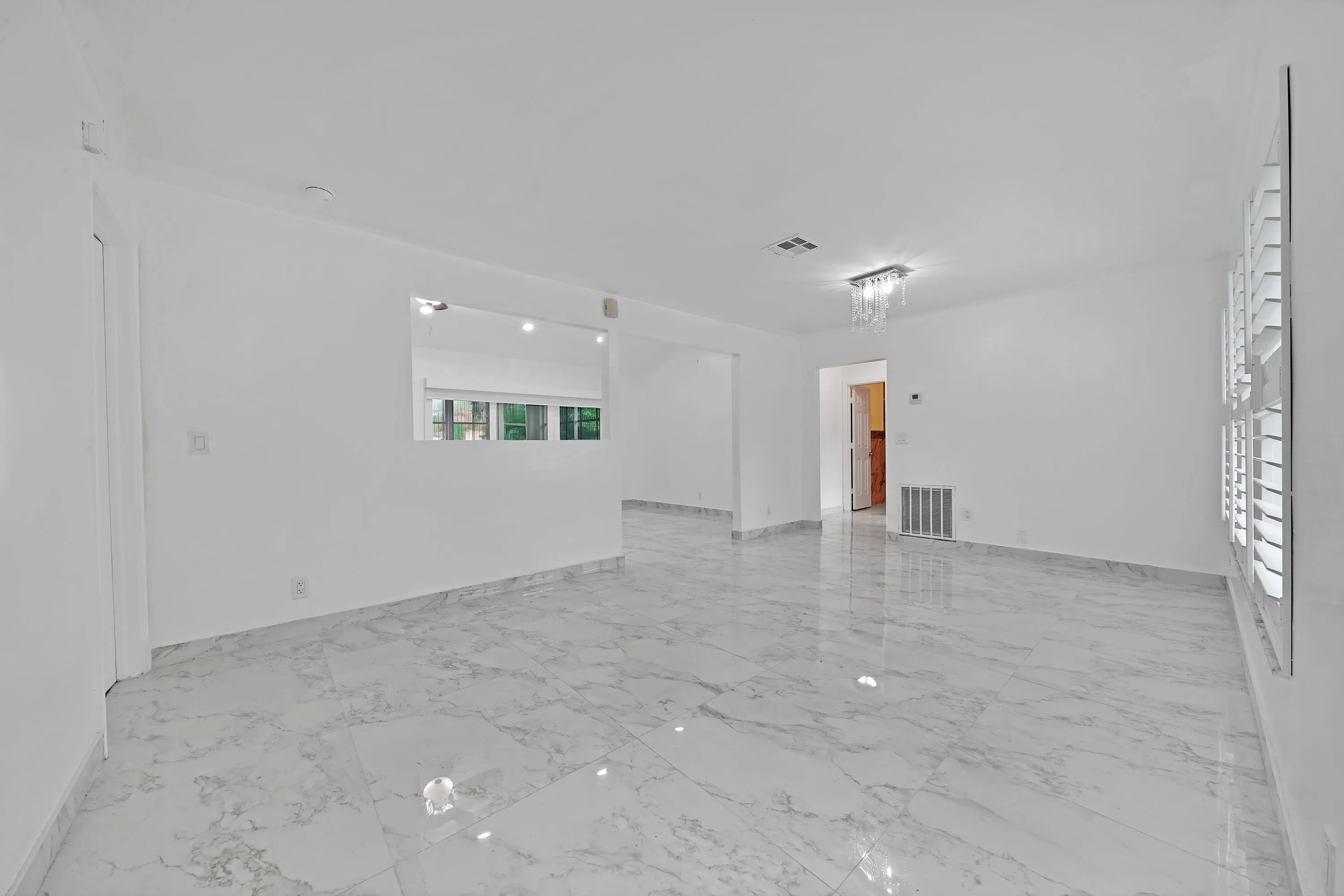 Entrance Views (4)