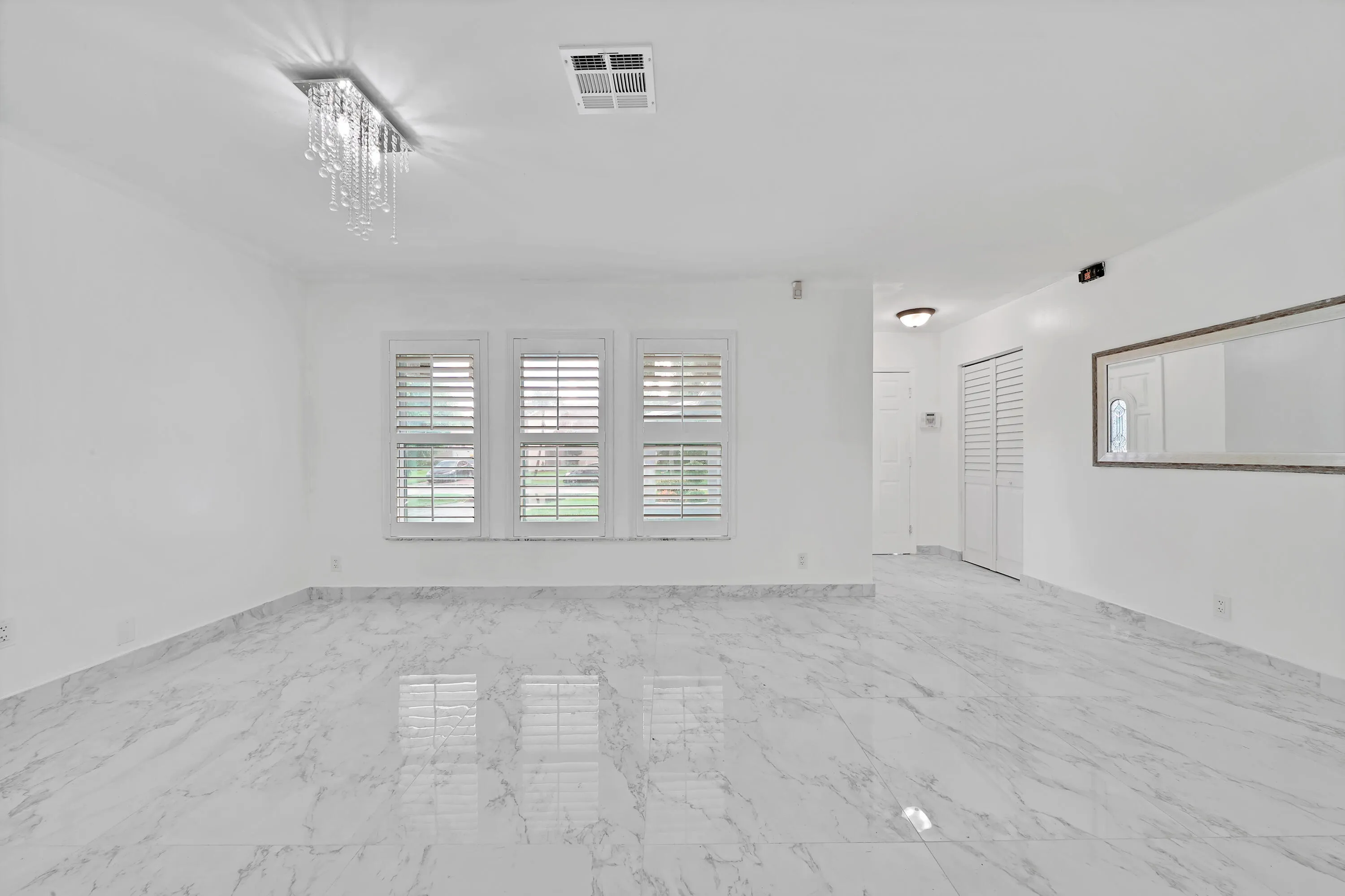Living Area (3)