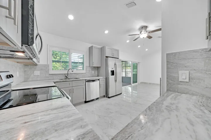 Kitchen (5)