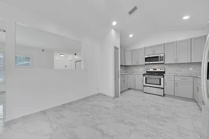 Kitchen (3)