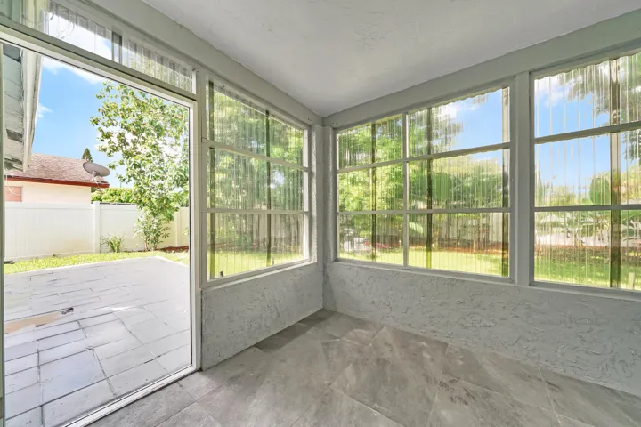 12 Patio (3)