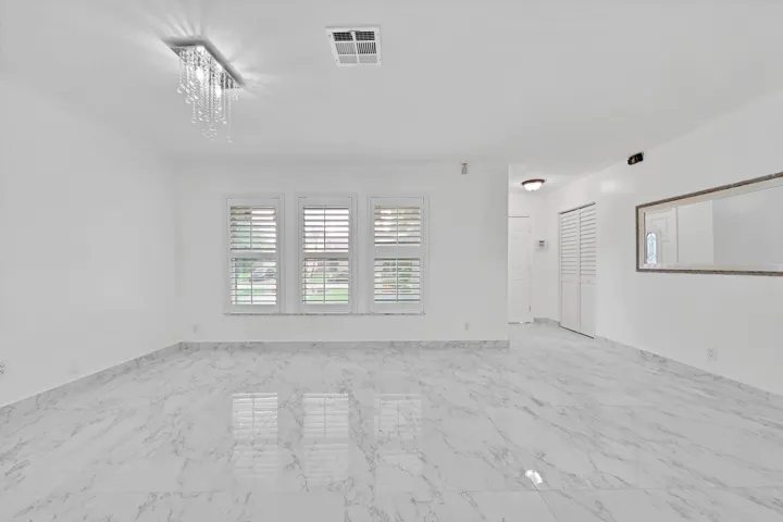 Living Area (3)