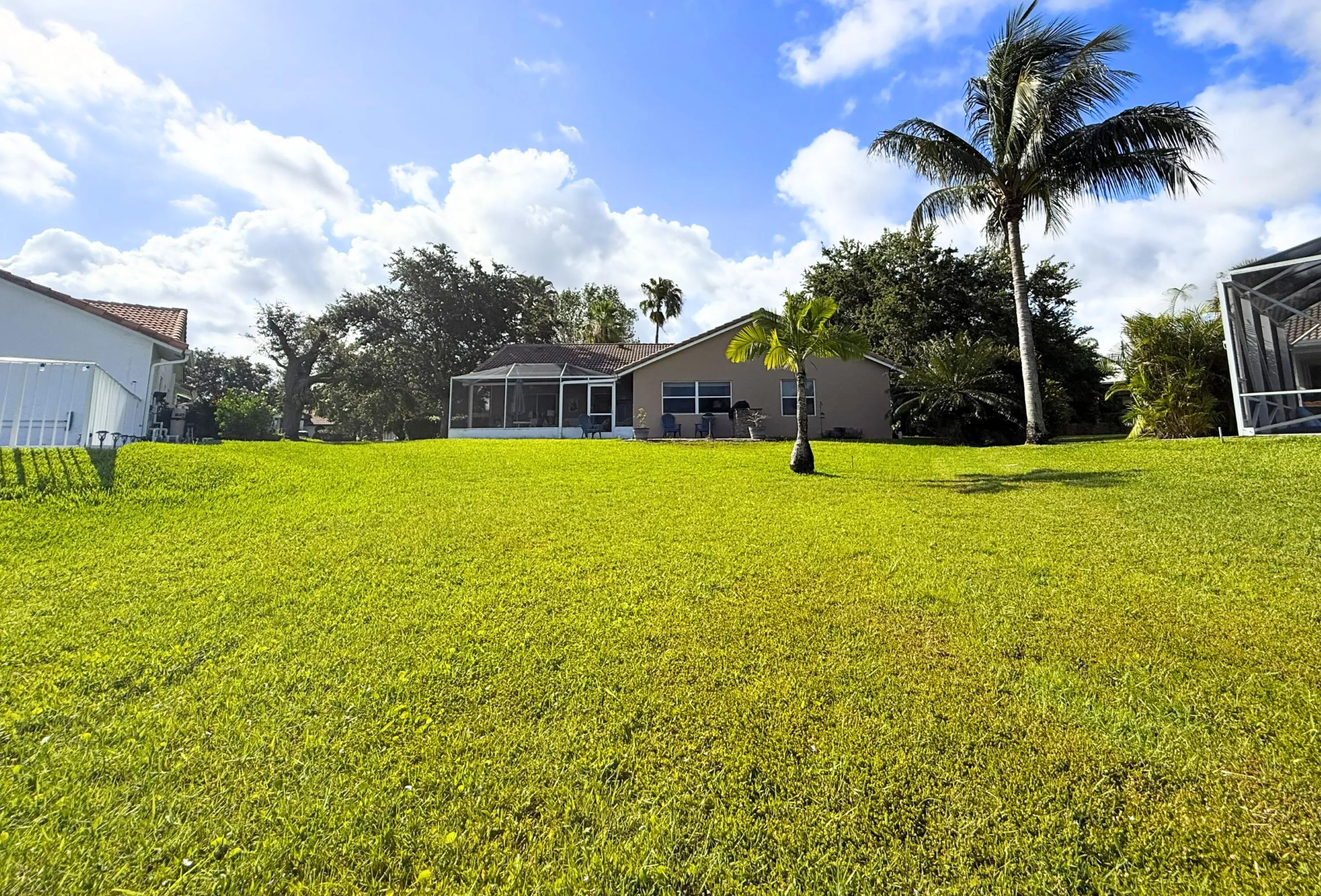 Huge yard!