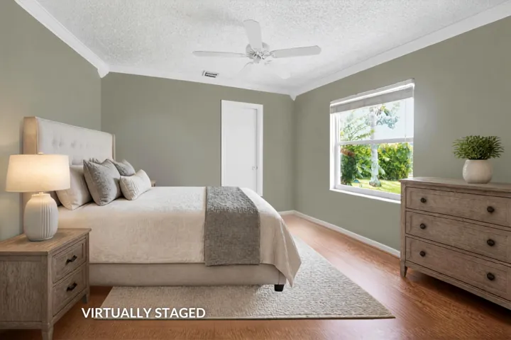 Perfect for a guest room with water views and walk-in closet