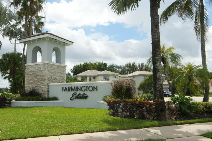 Wonderful neighborhood close to everythi