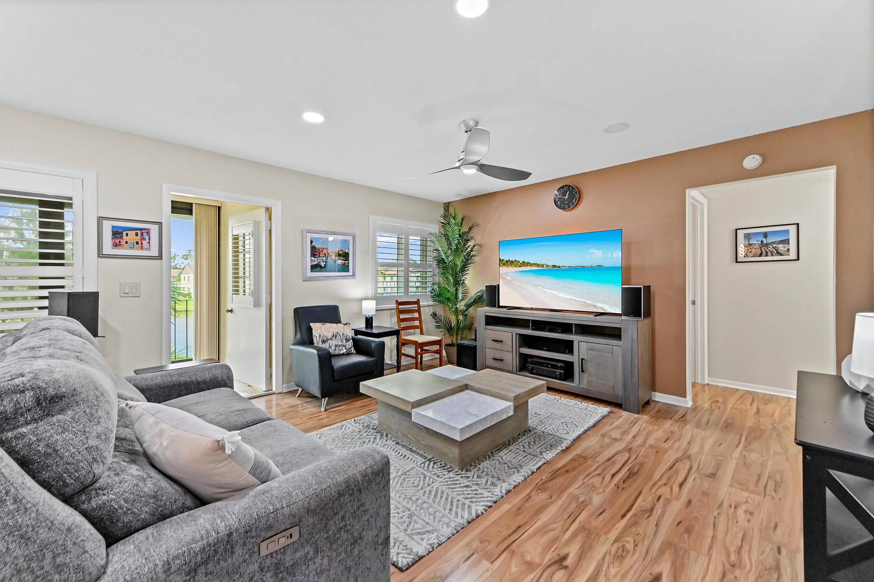 09 Living room 03
