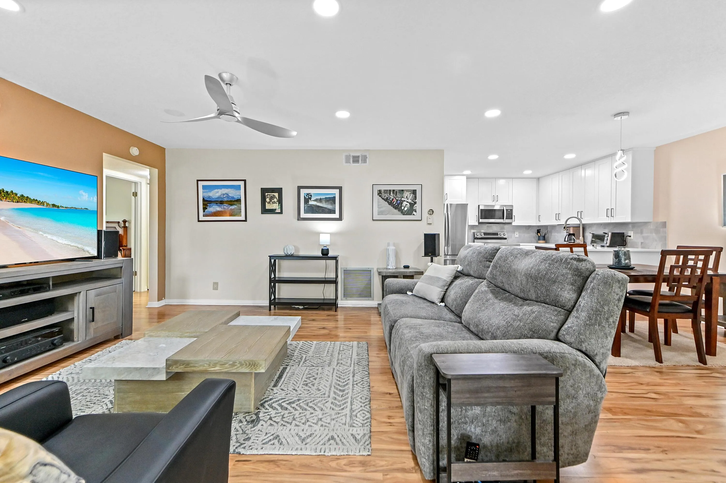 07 Living room 01