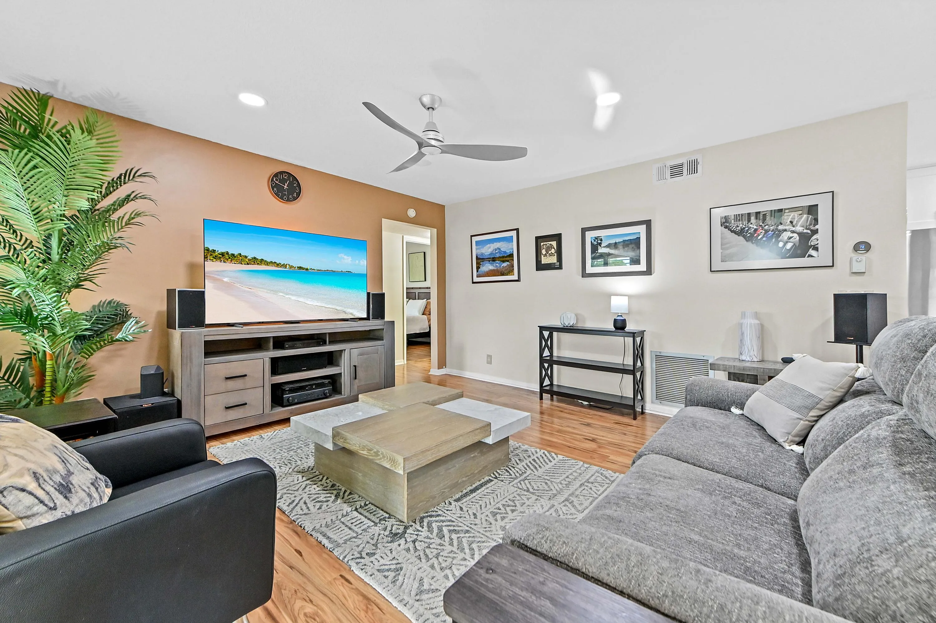 08 Living room 02