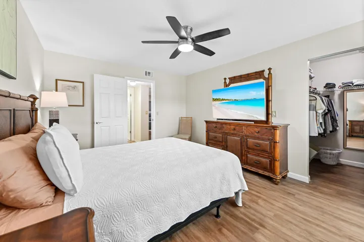 23 Bedroom 03