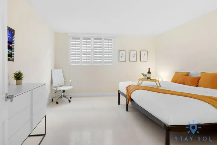 14K Bedroom