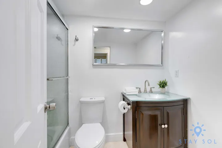 14K Bathroom