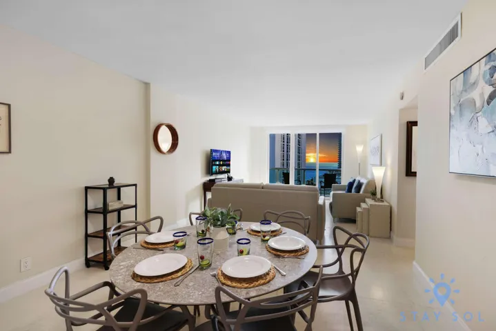 14K Full living room 2