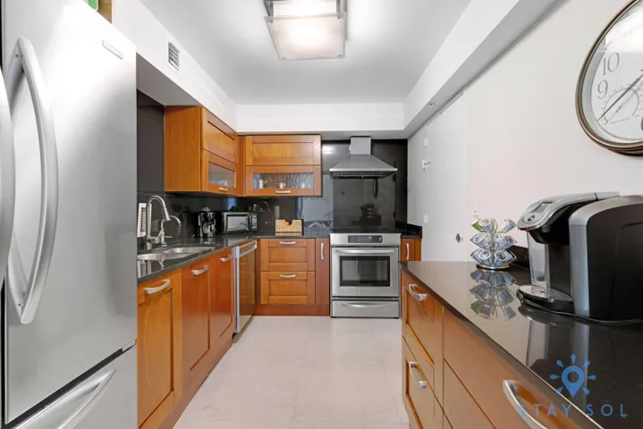 14K Kitchen