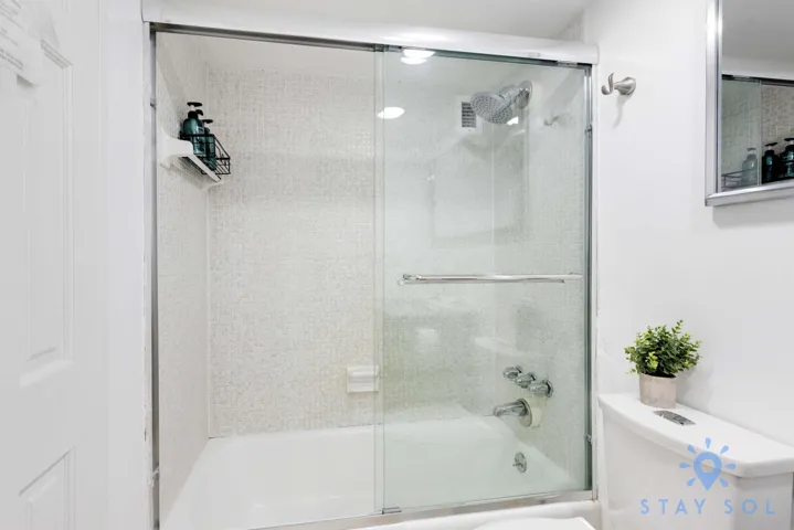 14K Bathroom 2