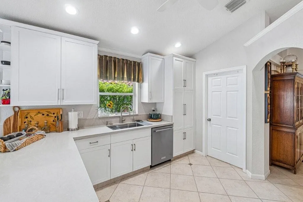 016-7398FallsRoadWest-BoyntonBeach-FL-33