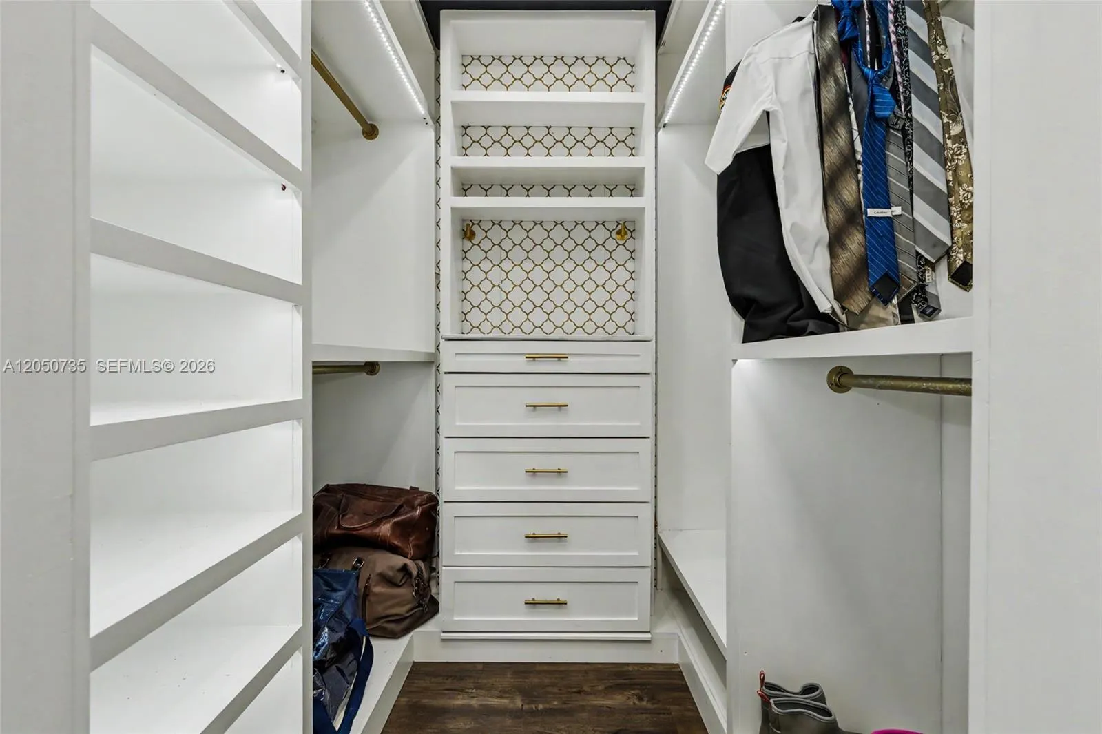 Property photo 28