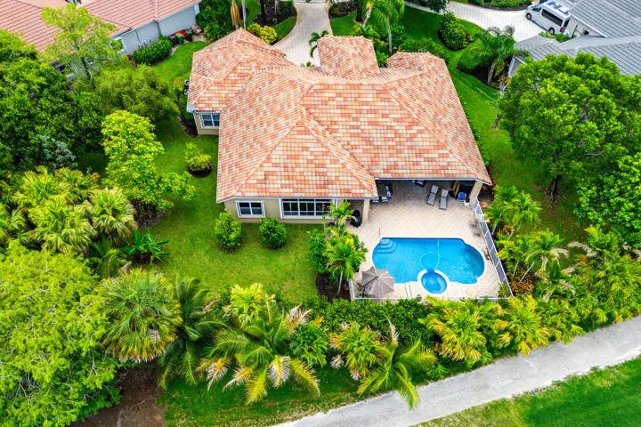 042-911ForestGlenLane-Wellington-FL-3341