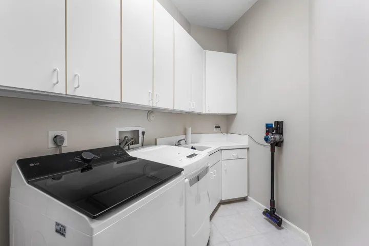 032-911ForestGlenLane-Wellington-FL-3341