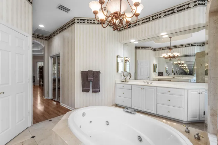 019-911ForestGlenLane-Wellington-FL-3341