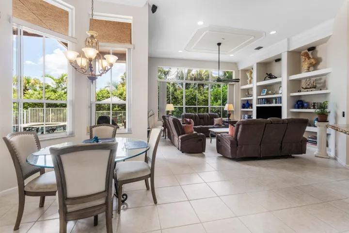 011-911ForestGlenLane-Wellington-FL-3341
