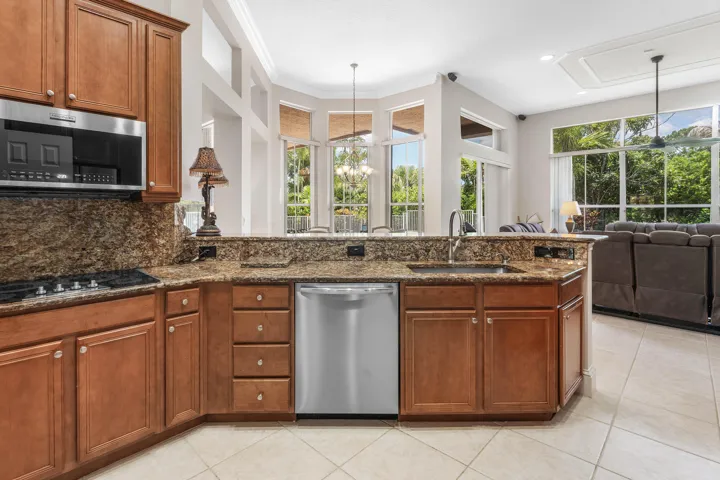 012-911ForestGlenLane-Wellington-FL-3341