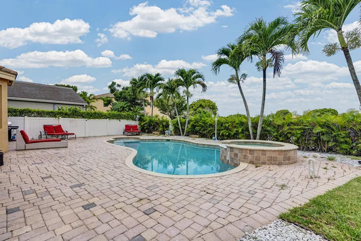 Entertaining backyard