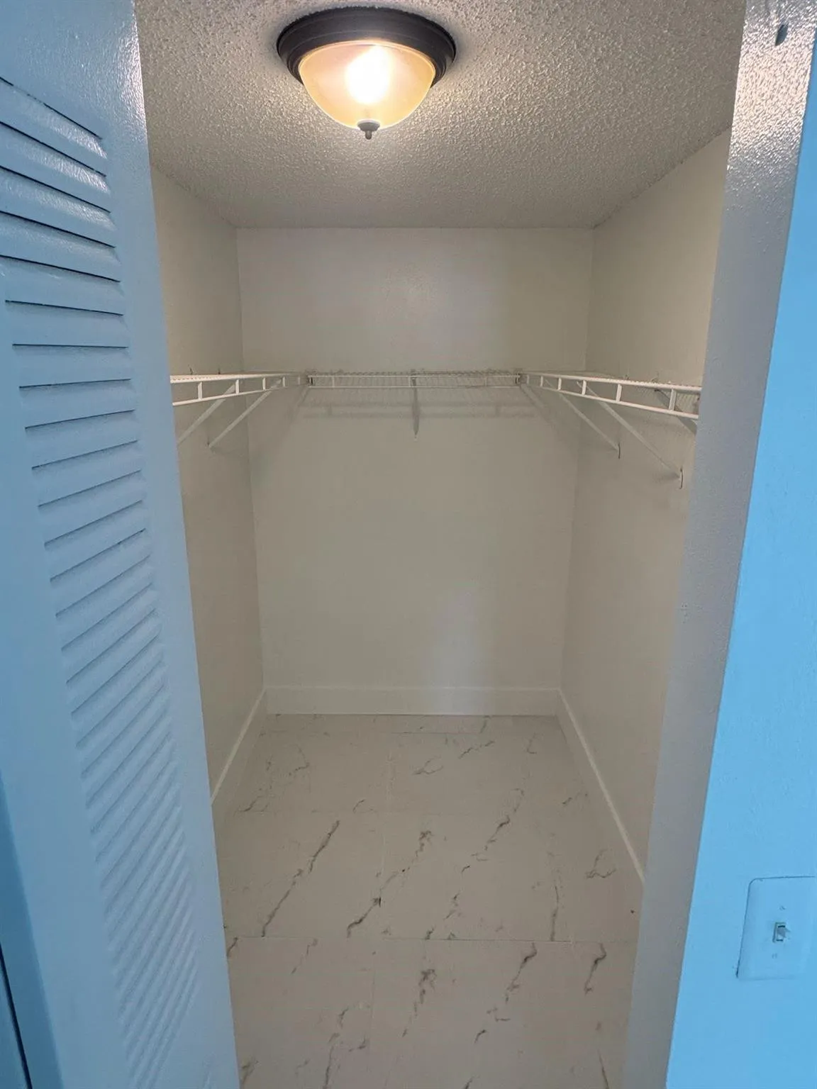 Bed Room 2 Walk-in Closet