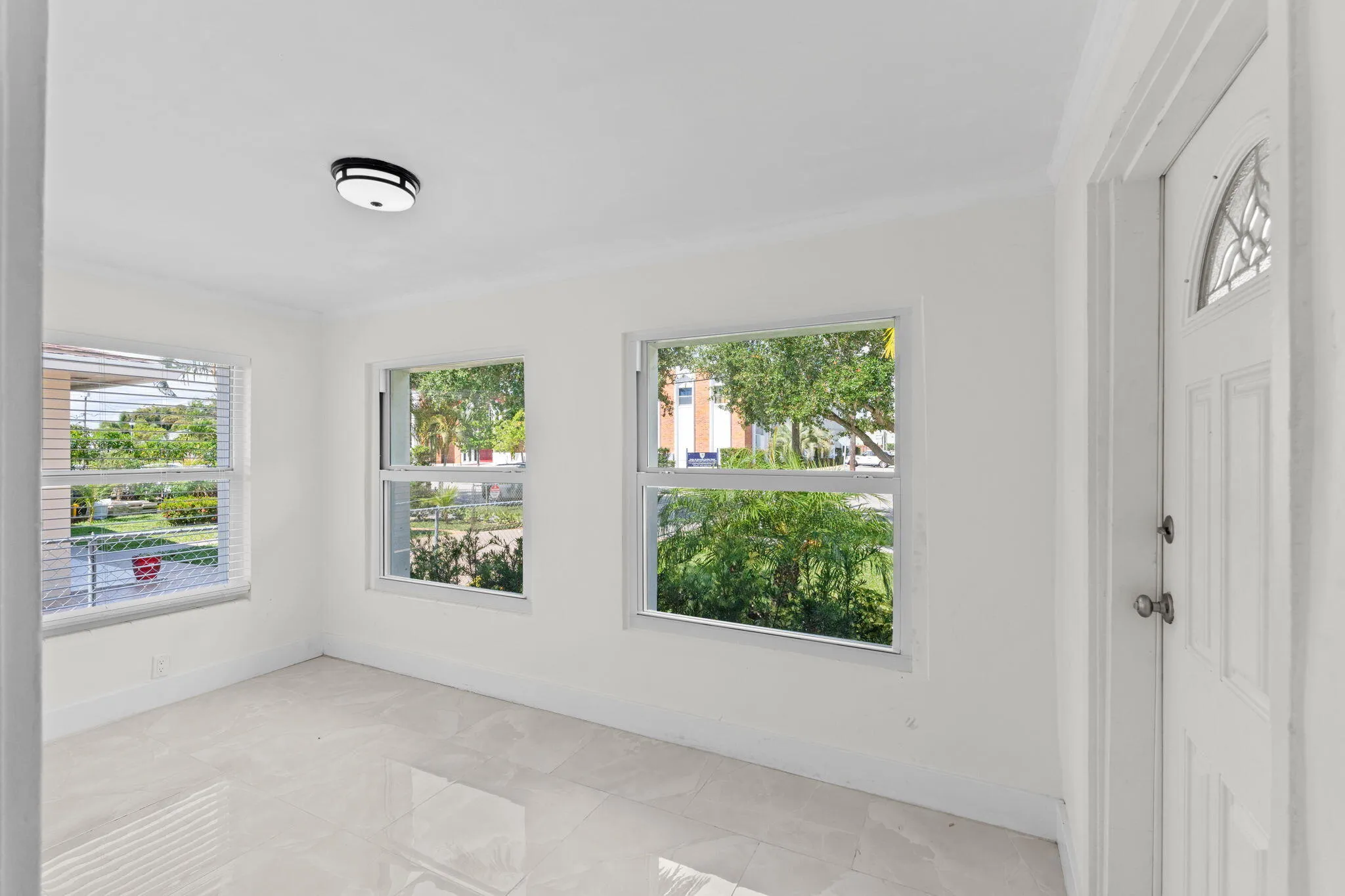 47-web-or-mls-A7403788
