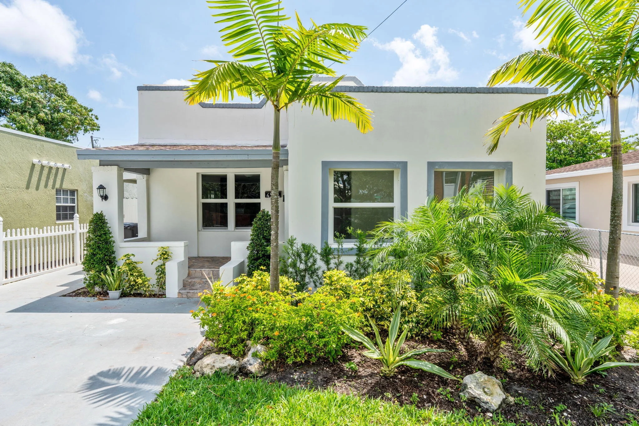 20-web-or-mls-A7404799