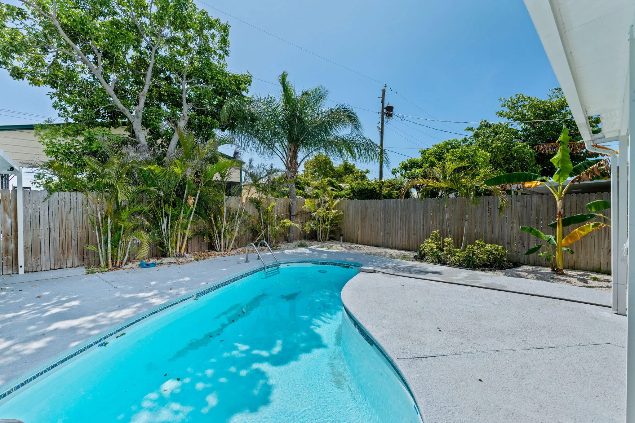 22-web-or-mls-A7403871