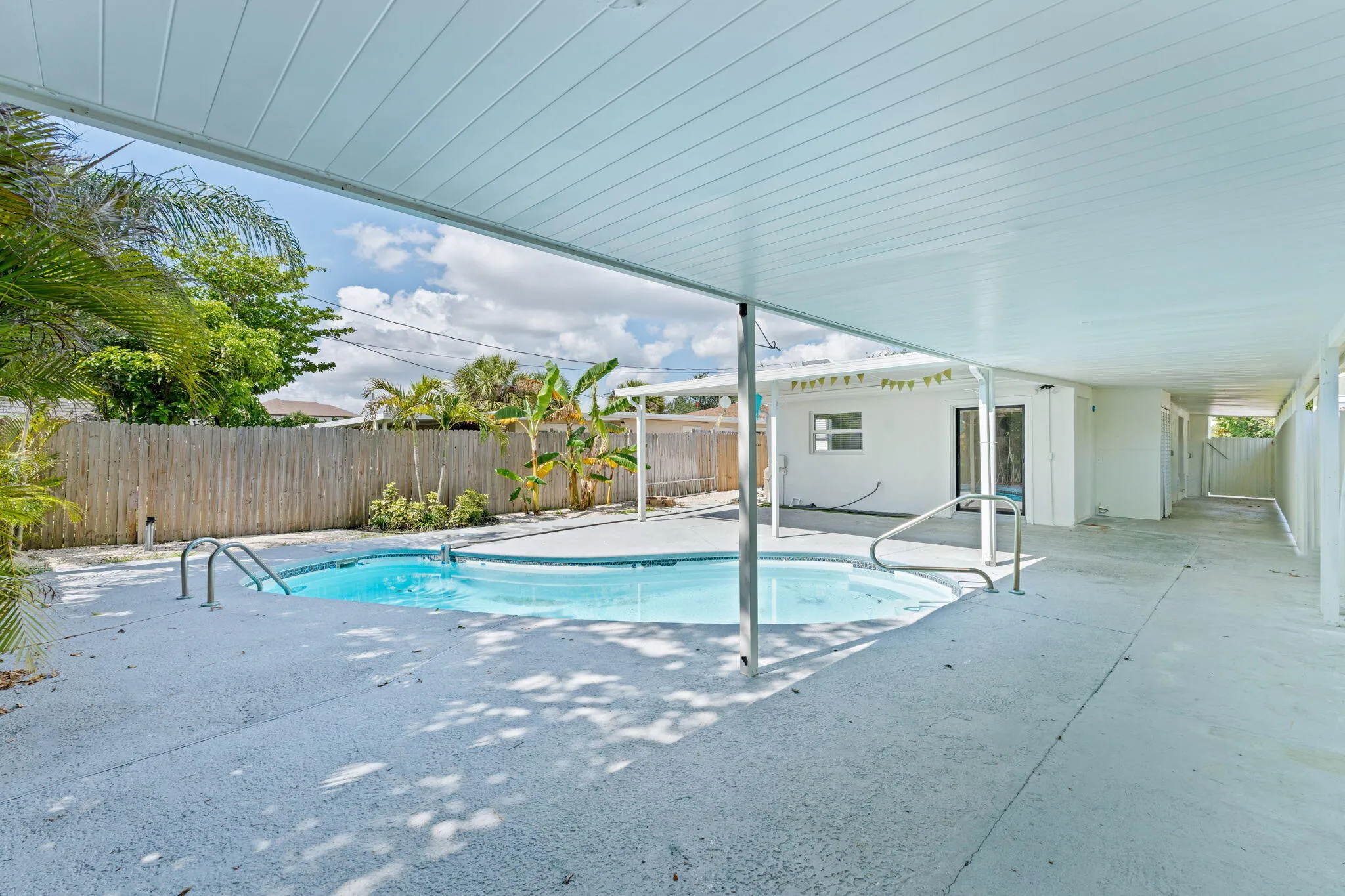 26-web-or-mls-A7403859