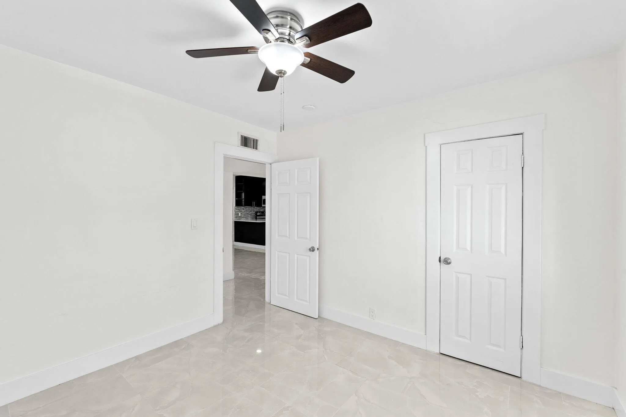 35-web-or-mls-A7403827