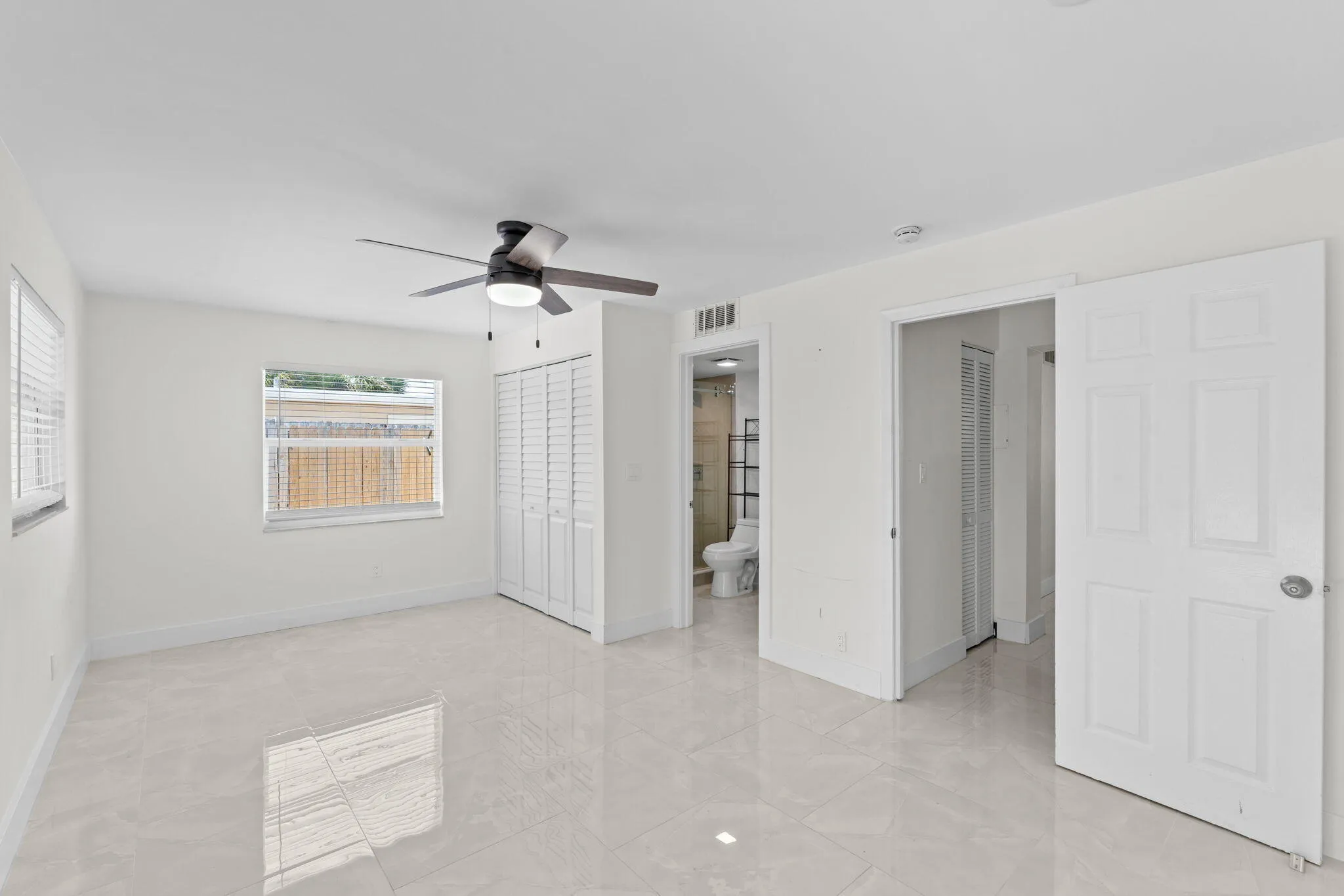 38-web-or-mls-A7403818