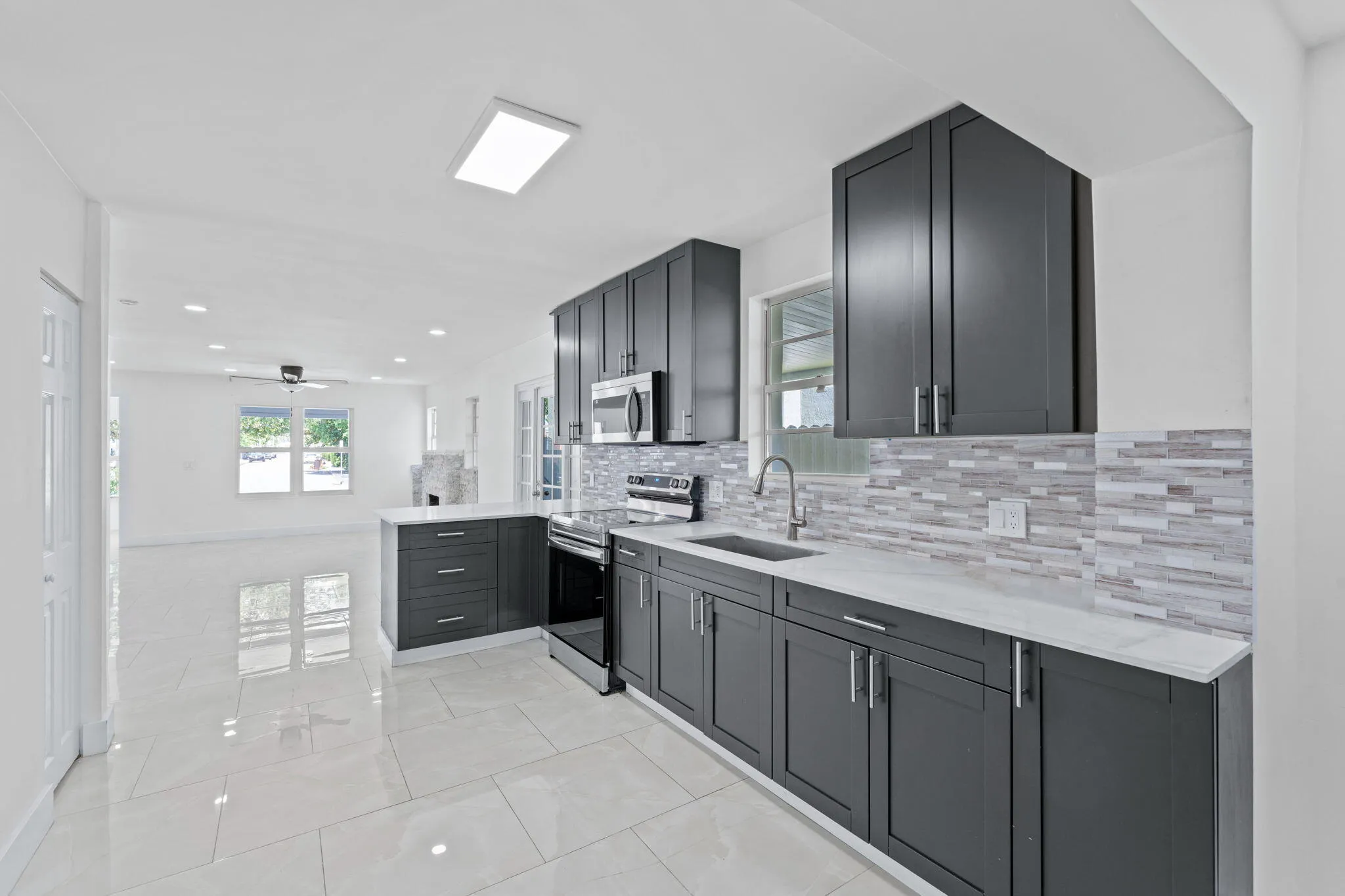 41-web-or-mls-A7403806