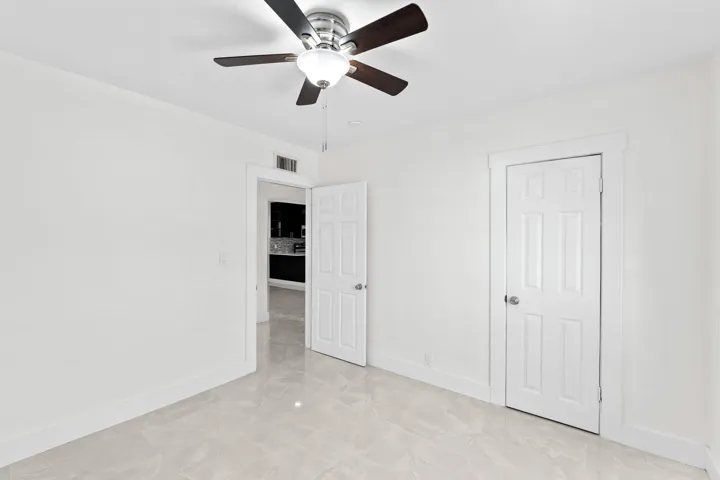35-web-or-mls-A7403827
