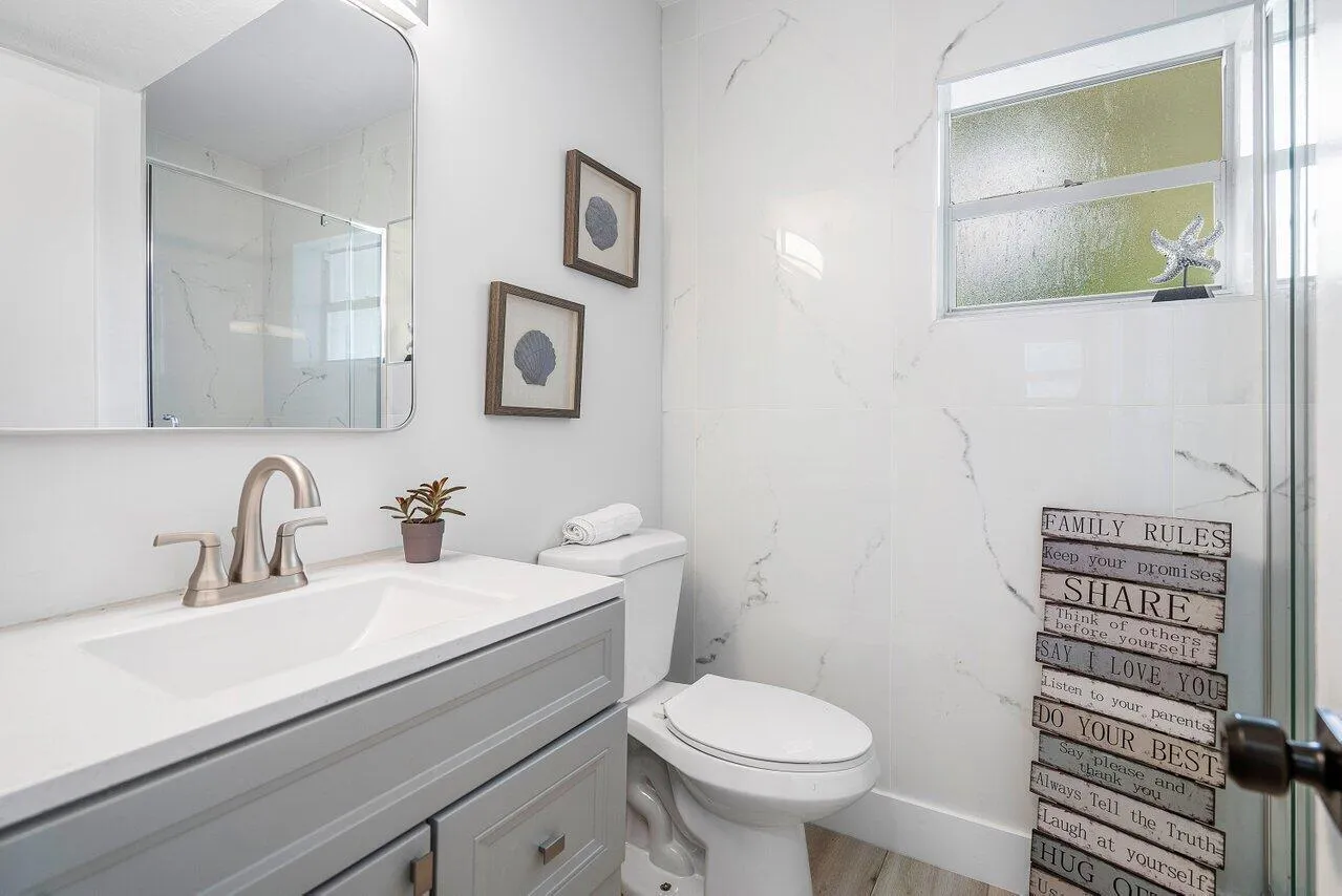 015-233LakeTerrace-DelrayBeach-FL-33444-